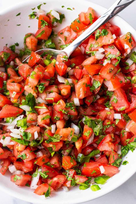 Pico de Gallo! This fresh and vibrant pico de gallo is so simple and easy to make. Made with tomatoes, onions, jalapenos, fresh cilantro, and limes. Picco Del Gallo, Pico De Galo Recipes, Pico Recipe, Rotel Recipes, Homemade Salsa, Juice Recipe, Bachelorette Trip, Italian Dressing, Food Is Fuel