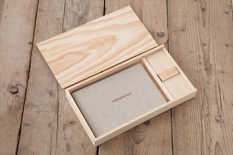 Wood Box Wedding, Wooden Photo Box, Wooden Box Diy, Wood Packaging, Photo Album Gift, Usb Box, Wedding Album Design, Photo Album Diy, Box Packaging Design