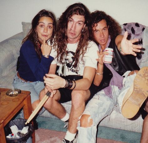 Demri Lara Parrott, Carcass Band, Demri Parrott, Sean Kinney, Chuck Schuldiner, Pauly Shore, Mike Starr, Grunge Guys, Alice In Chains