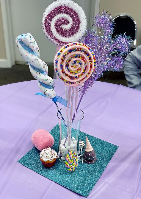 Candy Land Centerpiece Ideas, Candyland Centerpieces Ideas, Candy Themed Birthday Party Ideas, Candyland Centerpieces, Candy Land Theme Party, Candyland Decor, Candy Centerpiece, Candy Theme Birthday Party, Candy Decor