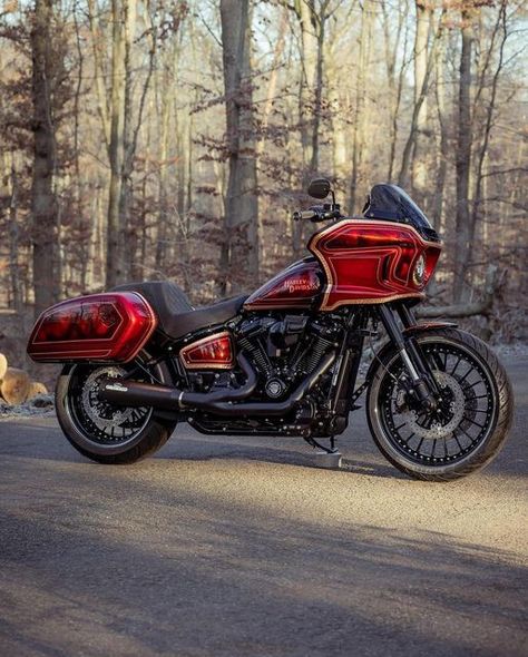 Harley-Davidson on Instagram: ""Red Rush" is a custom Low Rider ST El Diablo from @thunderbikecustoms. ​ Would you take it for a ride? 😈​ #HarleyDavidson #LowRiderST #ElDiablo #LowRiderElDiablo" Low Rider St 2022, Custom Dyna, Lowrider Tattoo, Tourer Motorcycles, Custom Motorcycle Paint Jobs, Harley Davidson Tattoos, Harley Davidson Softail, Motorcycle Paint Jobs, Touring Motorcycles