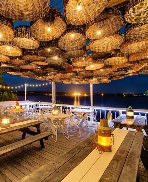 Surf Lodge Restaurant, Montauk, NY Outdoor Restaurant Patio, Bar Deco, Outdoor Restaurant Design, Bar In Casa, Cafe Seating, Restaurant Patio, Restaurant Seating, Cafe Terrace, Outdoor Cafe