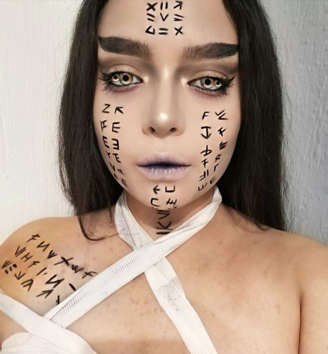 Makeup, halloween, princess ahmanet Ahmanet The Mummy, Princess Ahmanet, Mummy Halloween Makeup, Mummy Makeup, Halloween Mummy, The Mummy, Halloween Ideas, Halloween Makeup, Halloween Face