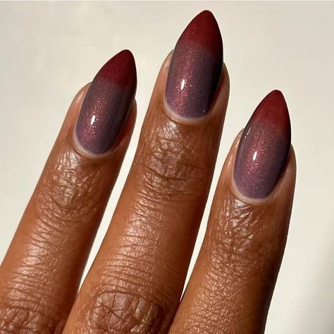 25 Fall Nail Ideas To Get You Ready For The Season Brown Dip Powder Nails, Nail Dipping Powder Designs, Fall Manicures, Cranberry Nails, Pink Sparkle Nails, Easy Nail Art Ideas, Autumn Spirit, Nail Piercing, Fall Nail Ideas