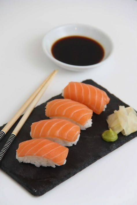 Sushi Nigiri Aesthetic, Nigiri Sushi Aesthetic, Nigiri Aesthetic, Nigiri Recipe, Sushi With Salmon, Simple Sushi, Minimalist Food, Yummy Sushi, Japanese Food Sushi