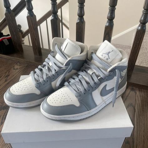 Nike Jordan 1 - stealth grey Grey Jordans, Nike Jordan 1, Jordan Grey, Womens Jordans, Grey Fashion, Nike Jordan, Jordans Sneakers, Jordan Shoes, Shoe Box