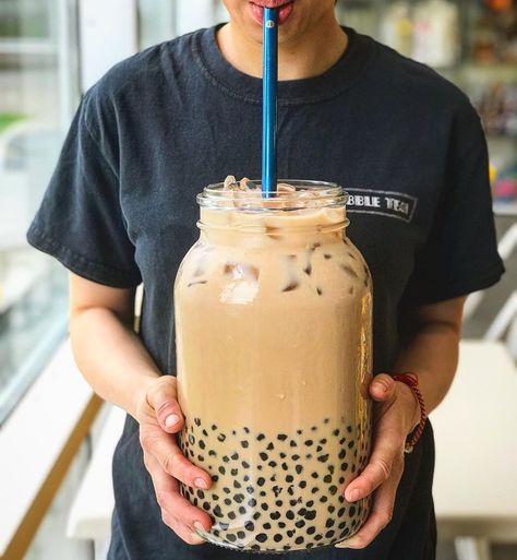 The Bubble Tea Shop on Instagram: “Yyyyuuuupppppp , it’s definitely one of those weeks!  You too? Stop by and grab your BBT fix or call one of our online platform delivery…” Boba Tea Recipe, Bubble Tea Recipe, Bubble Tea Shop, Bubble Tea Boba, Boba Drink, Bubble Milk Tea, Food Goals, Boba Tea, Milkshakes