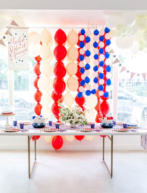 4th Of July Party Ideas, 21th Birthday, Bbq Theme, American Flag Decor, Party Hardy, Star Banner, Fourth Of July Decor, Holiday Dinners, 4th Of July Celebration