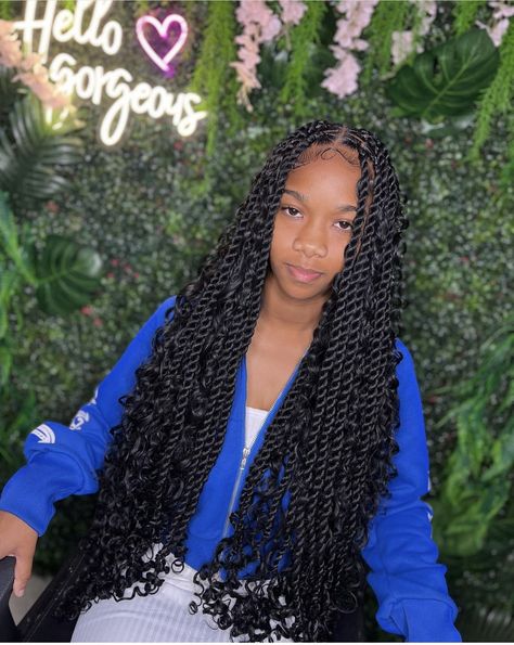 Passion Twist With Curls, Twist With Curls, Passion Twists, Birthday Hairstyles, Goddess Braids Hairstyles, Braids Hairstyles Pictures, Birthday Hair, Cute Box Braids Hairstyles, Quick Braided Hairstyles