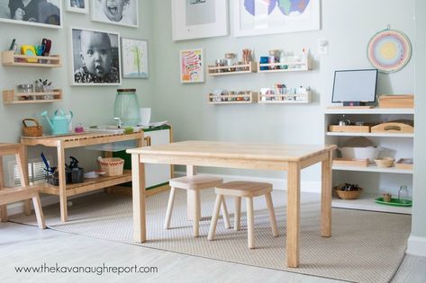 Our Montessori home - art area Montessori Home, Toddler Craft, Montessori Playroom, Montessori Room, Montessori Art, Baby Education, Art Area, Craft Area, Education Design