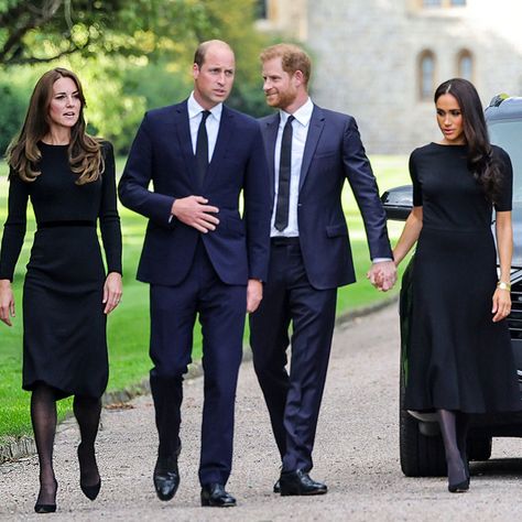 Kate Middleton Mother, William Windsor, Mario Maurer, Kate And Meghan, Prince Harry And Meghan Markle, Harry And Meghan Markle, Princess Kate Middleton, Mother's Day Photos, Fabulous Clothes