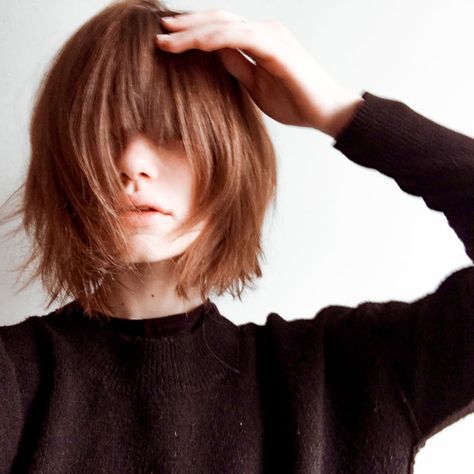 Tips For Growing Out A Bad Haircut | Into The Gloss Bad Haircut Funny, Med Length Hair Styles, Bowl Haircut Women, Med Length Hair, Growing Out A Bob, A Bob Haircut, Bowl Haircuts, Wispy Hair, Escape Artist