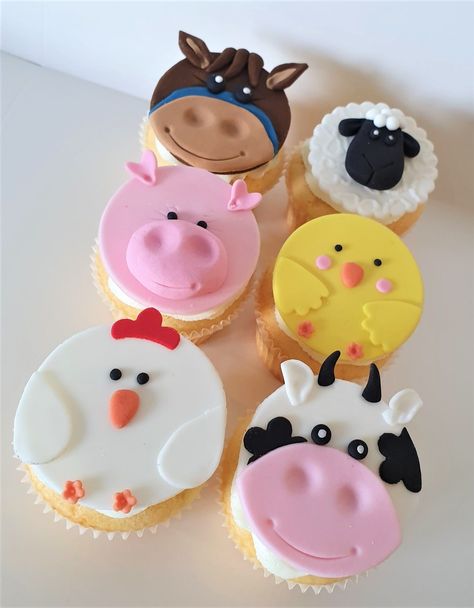 Farm Cupcakes, Farm Animal Cupcake Cake, Easy Farm Cupcakes, Diy Farm Animal Cupcakes, Cupcakes Farm Animals, Barnyard Cupcakes Farm Theme, Barn Cake With Animal Cupcakes, Girls Farm Birthday, Farm Animal Cupcakes