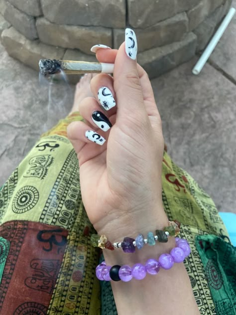 Nails For Hippies, Hippie Acrylics, Skater Nails Aesthetic, Simple Hippie Nails, Nails Hippy, Indie Nails Acrylic, Hippie Nails Acrylic Boho, Hippy Nail Designs, Hippie Nail Art Boho