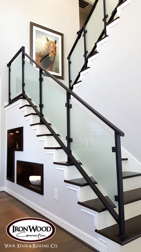 Glass & Cable Railing Idea Photo Gallery | Ironwood Connection | Stair & Railing Company Staircase Design Ideas Photo Galleries, Glass And Iron Stair Railing, Glass Gallery Design, Relling For Home, Gallery Railing Design, Glass Staircase Railing Modern, Outside Stair Railing Ideas, Iron Staircase Railing Modern, Modern Staircase Railing Unique