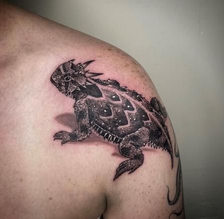 Horned Frog Tattoo, Horned Toad Tattoo, Toad Tattoo, Lizard Logo, Horned Toad, Horned Lizard, Western Tattoos, Frog Tattoos, Horned Frogs