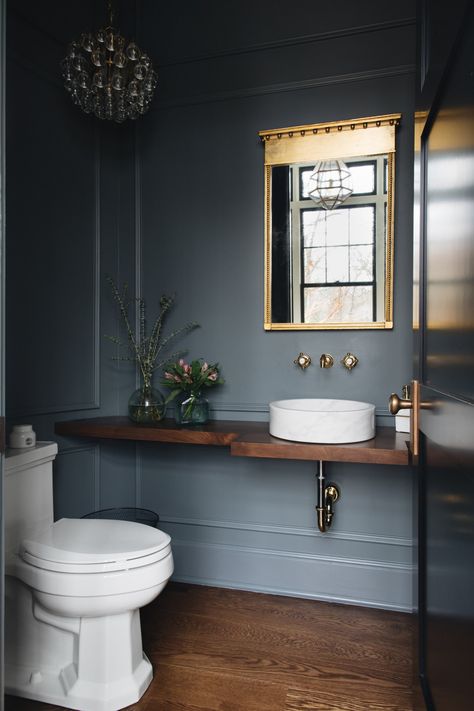 Farrow and ball downpipe, Benjamin moore flint Moody Powder Room, Jean Stoffer Design, Dark Grey Walls, Bathroom Storage Solutions, Downstairs Toilet, Powder Room Design, Bad Inspiration, Decor Baie, Cool Ideas