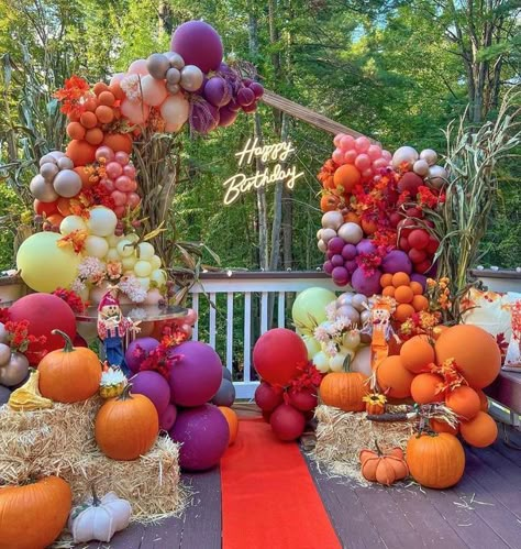 Fall Balloon Garland Ideas, Fall Balloon Backdrop Ideas, Fall Fest Balloon Arch, Fall Balloons Garland, Fall Color Balloons, Fall Color Party Decorations, Pumpkin Patch Balloon Garland, Fall Festival Balloon Decor, Fall Festival Themed Birthday Party