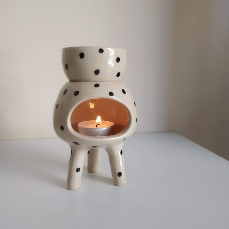 Funky Clay Art, Insence Holder Ideas, Oil Burner Diy, Air Dry Clay Oil Burner, Ceramic Wax Melter Diy, Oil Burner Ceramic, Clay Oil Burner, Pottery Essential Oil Burner, Ceramic Oil Burner Handmade Pottery