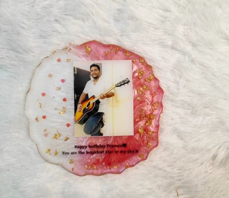 The ideal budget-friendly present for your loved ones is a customizable 4-inch mini resin frame. DM to order #resinartframe #resinartchennai #resinartworkshop #resinfridgemagnet #resinkeychain #resinonlineworkshop #resinofflineworkshop #resinframes #tambarammemes #ShikaArtStudio Resin Art Studio, Resin Photo Frame, Resin Arts, Resin Photo, Small Photo Frames, Resin Clock, Resin Frame, Mini Frames, Diy Resin Art