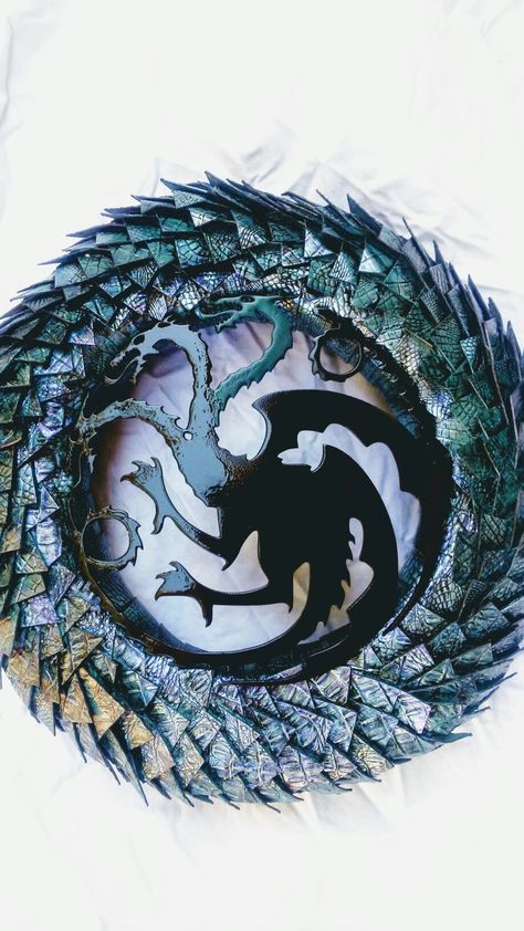 Game Of Thrones Viserion, Dragon Wreath, Ice Dragon, A Song Of Ice And Fire, Cut Design, Halloween Wreath, Game Of Thrones, Wreath, Floral Design