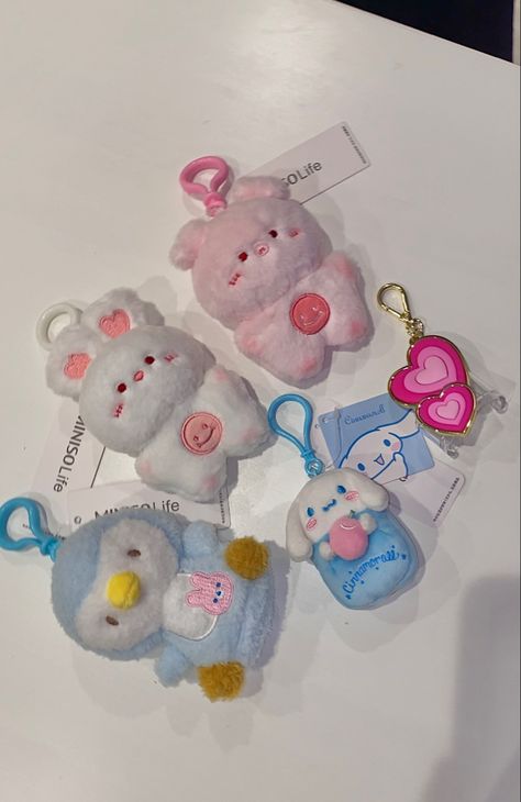 Miniso Plush Keychain, Cute Plushie Keychains, Key Chain Cute, Miniso Plush, Miniso Plushies, Plushies Keychain, Plushie Bag, Plushie Keychain, Plush Keychains