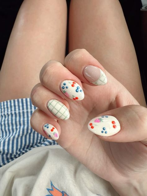 Pastel Hearts Nails, Blueberry And Cherry Nails, Gen Nail Ideas, Short Boho Nail Designs, Non Acrylic Nail Designs, Fruit And Veggie Nails, Emily Kiser Nails, Easy Aesthetic Nail Designs, Patch Nail Art