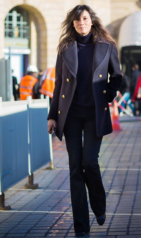 Military Coat Outfit, Emmanuelle Alt Style, 2016 Street Style, Navy Peacoat, Ootd Instagram, Street Style 2016, Emmanuelle Alt, Navy Coat, Military Coat