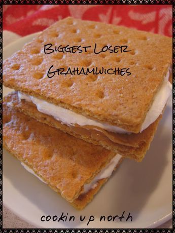 Graham crackers, light peanut butter, Cool Whip sandwiches. Made these with choco graham crackers. Great healthy dessert!! Biggest Loser Recipes, Low Fat Desserts, Weight Watchers Recipes Desserts, Weight Watchers Desserts, Biggest Loser, Low Calorie Desserts, No Calorie Foods, Healthy Sweets Recipes, Low Fat Recipes