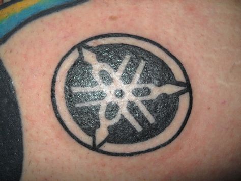 Yamaha Yamaha Tattoo Ideas, Yamaha Tattoo, R15 V3, Yamaha R15, Friendship Photos, About Tattoo, Sleeve Tattoos, Tattoo Ideas, I Hope