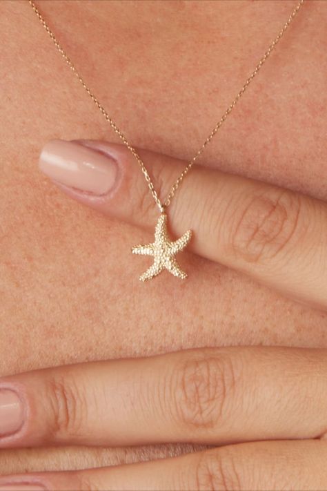 Beach Charm Necklace, 3d Pendant, Starfish Jewelry, Gold Beach, Fish Necklace, Starfish Pendant, Starfish Necklace, Star Fish, Sea Star