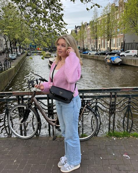 Spring in Amsterdam🌷🌸🎀🤍 • • #ootd #ootdfashion #amsterdam #outfit #outfitinspo #spring #springfashion #outfitoftheday #ootdinspo Amsterdam Outfits Spring, Spring In Amsterdam, Amsterdam Outfits, Amsterdam Outfit, Europe 2024, Amsterdam Fashion, Outfits Spring, April 15, Ootd Fashion