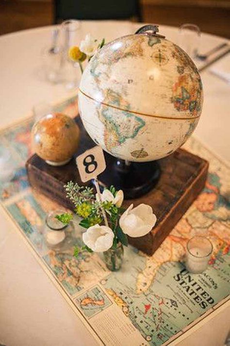 20 Awesome Travel Themed Wedding Ideas - UK Wedding Styling & Decor Blog - The Wedding of My Dreams Travel Centerpieces, Wedding Couple Table, Travel Theme Bridal Shower, Vintage Travel Themes, Wedding Table Themes, Travel Party Theme, Tafel Decor, A Globe, Travel Theme Wedding