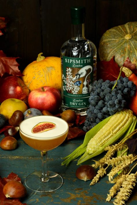 Passion Martini Recipe | Gin Cocktails | Sipsmith Gin Fig Martini, Fig Liqueur, Gin Ingredients, Sipsmith Gin, Perfect Martini, Gin Lemon, Sloe Gin, Martini Recipe, London Dry Gin