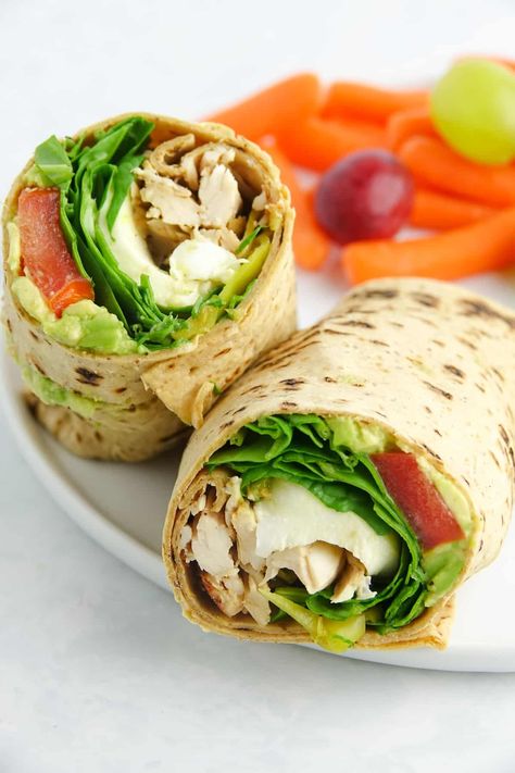 Pesto Chicken Wrap, Pesto Wrap, Pesto Vinaigrette, Salad Appetizer Cups, Chicken Shawarma Recipe, Sandwiches Wraps, Shawarma Recipe, Chicken Wrap Recipes, Wrap Recipe