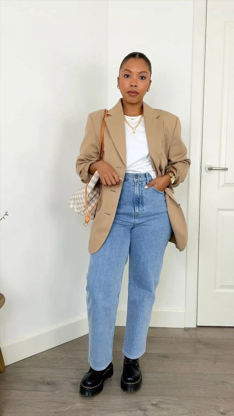 Relaxed Business Casual, Jeans Outfit For Work, Fashionable Work Outfit, Cute Modest Outfits, Casual Chique, Chunky Loafers, Stylish Work Attire, Business Casual Outfits For Work, Classy Work Outfits