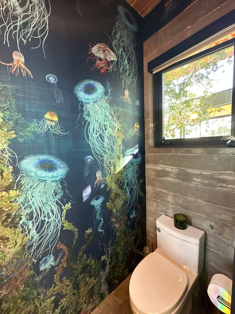 Mural Art Bathroom, Ocean Wall Mural Painting Diy, Ocean Wall Mural Painting, Deep Ocean Bathroom, Ocean Mural Bedroom, Deep Sea Bathroom, Bathroom Mural Ideas, Jellyfish Mural, Ocean Murals