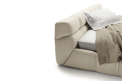 B&b Bed, Baxter Bed, Bb Italia Bed, B&b Italia Sofa Living Rooms, B&b Italia Charles Sofa, Double Beds, B & B, Recliner Chair, Recliner