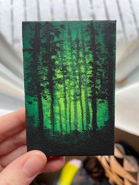 acrylic, painting inspo, inspo, drawing inspo, acrylic painting, mini canvas, forest painting, sketchbook inspo, inspiration, ideen, ideas, painting ideas, easy painting, doodles Easy Painting Doodles, Basic Landscape Painting, Green And Black Painting Ideas, Paintings With Green Backgrounds, Canvas Painting Ideas Forest, Simple Forest Painting, Minecraft Painting Ideas On Canvas, Canvas Forest Painting, Mini Canvas Art Simple