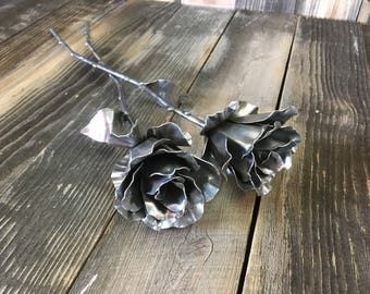 Handmade Sheet, Metal Roses, Layer Cut, Family Wall Art, Christmas Sleigh, Personalized Gift Tags, Golden Rose, Peppermint Candy, Metal Products