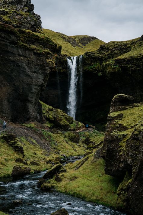 Explore Iceland's magnificent waterfalls! From the thundering Skógafoss to the majestic Seljalandsfoss and the unique Svartifoss, these three stunning waterfalls in Iceland will take your breath away. With their towering heights, powerful cascades, and spectacular beauty, each waterfall offers a unique experience like no other. #iceland #travelguide #waterfall #icelandvacation,#Iceland_Waterfalls_Skogafoss #Iceland_Waterfalls_Seljalandsfoss #Gulfoss_Iceland_Waterfalls #Iceland_Nature_Photography Waterfalls In Iceland, Life Quotes Travel, Black Sand Beaches, Seljalandsfoss Waterfall, Iceland Vacation, Skogafoss Waterfall, Travel Life Hacks, Iceland Waterfalls, Visit Egypt