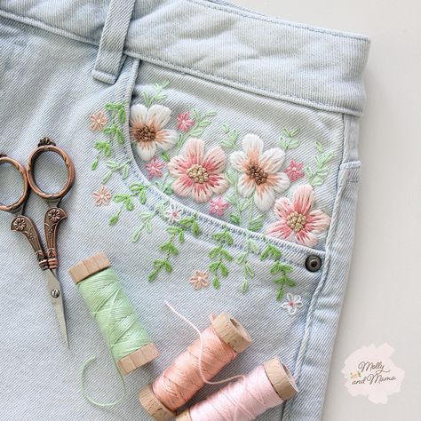 Embroidery Jeans Diy, Clothes Embroidery Diy, Clothes Embroidery, Denim Embroidery, Flowers Embroidery, Embroidery On Clothes, Cute Embroidery, 자수 디자인, Hand Embroidery Art