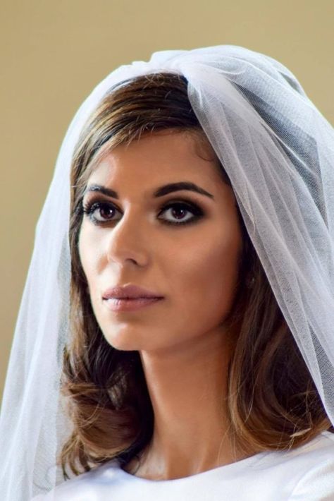 The 1960s Bridal Hair and Makeup Trend | Make Me Bridal 1960 Wedding, Wedding Redo, Spooky Wedding, Vintage Bridal Hair, 1960s Wedding, Bridal Hair Veil, 60s Hair, Stacking Rings Wedding, Gold Stacking Rings Wedding