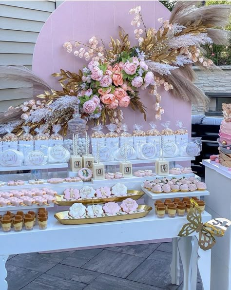 Pink And Gold Snack Table, Baby Shower Setup Ideas, Sweet 16 Dessert Table Ideas, Bridal Shower Layout, Baby In Bloom Dessert Table, Party Sweets Table, Sweets Table Ideas, Desert Tables, Banquet Food