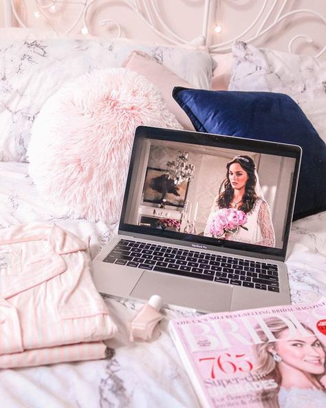 Blair Waldorf vibes. #blairwaldorf #gossipgirl #luxurylife #luxuryliving Mode Gossip Girl, Stile Blair Waldorf, Gossip Girl Aesthetic, Gossip Girls, Baby Pink Aesthetic, Vintage Princess, Pastel Pink Aesthetic, Classy Aesthetic, Pink Girly Things