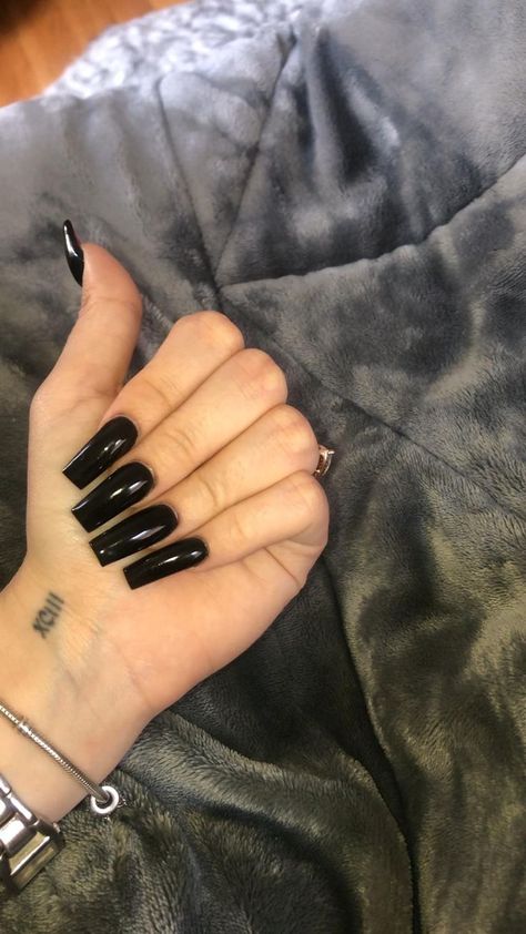 Coffin Red Bottom Nails, Short Black Red Bottom Nails, Short Red Bottom Acrylic Nails, Medium Black Acrylic Nails, Black Red Bottom Acrylic Nails, Black And Red Bottom Nails, Red Bottom Nails Short, Black Bottom Nails, Short Red Bottom Nails