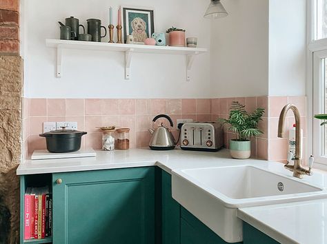 Delila Created A Classic Metro Backdrop To Her Industrial Kitchen - Walls and Floors Pink Kitchen Tiles, Pink And Green Kitchen, Turquoise Cabinets, Living Room Marble, Wednesdays We Wear Pink, Cosy Kitchen, Patio Tiles, Wood Effect Tiles, Kitchen Transformation