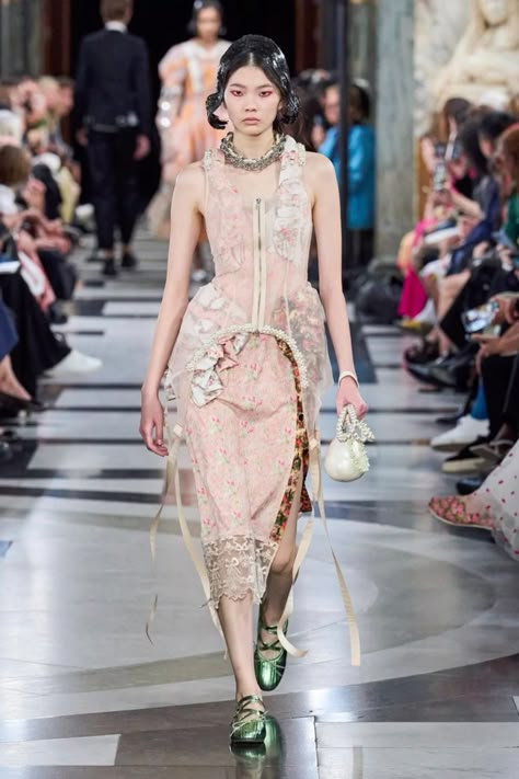 Spring 2023 Ready To Wear, 2023 Ready To Wear, Runway Collection, Spring 2023, 가을 패션, Fashion Show Collection, London Fashion Week, Couture Fashion, Paris Fashion