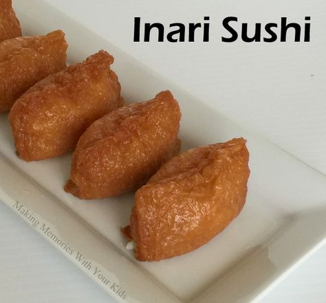 Inari Sushi - so easy to make and so, so good! Inari Sushi, Sushi Recipes Homemade, Kids Recipe, Hawaiian Dishes, Vegan Sushi, Hawaii Food, Japanese Recipes, Japanese Sushi, Hawaiian Food