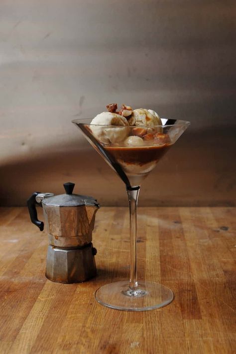 Chef Allegra McEvedy's affogato. Afogatto Coffee Recipe, Ice Cream With Coffee, Affogato Coffee, Affogato Recipe, Nyc Coffee Shop, Australia Food, Summer Recipe, Coffeehouse, Coffee Dessert